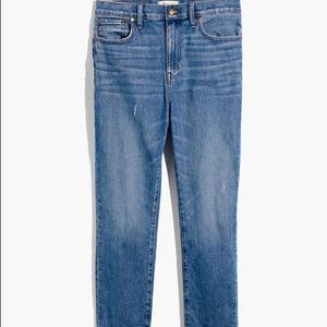 Petite High-Rise Slim Boyjean in Melbourne Wash